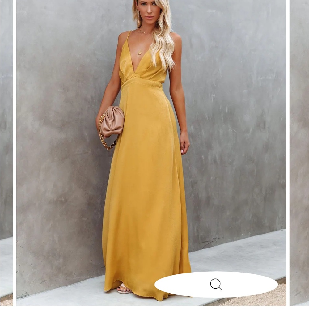 NWOT Golden VICI maxi